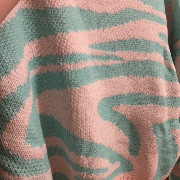 Zebra printed cropped sweater - Picture 3 of 5